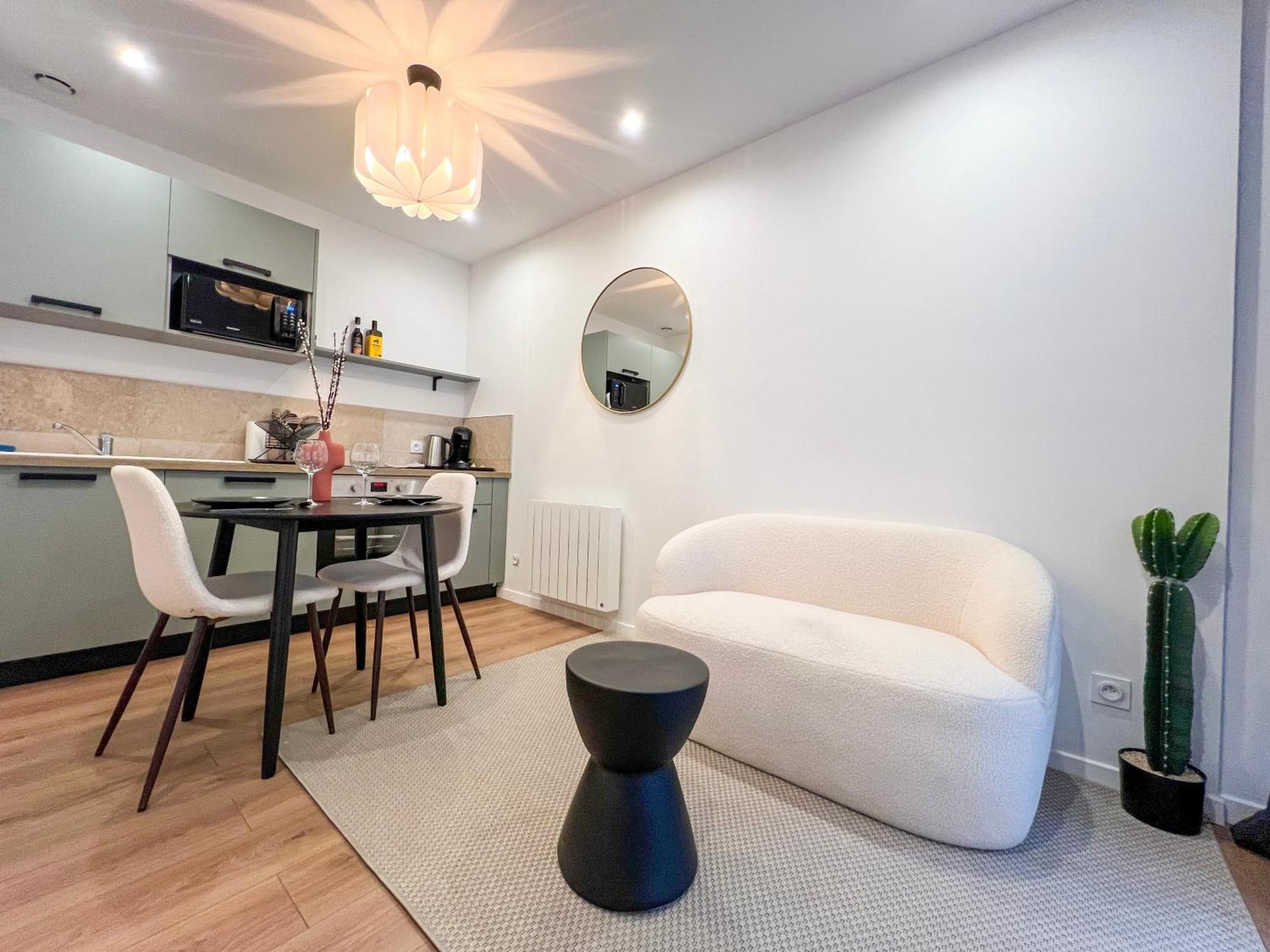 생테티엔 Bibemus Casa Maja - Baignoire Balneo - Parking - Terrasse 아파트 외부 사진